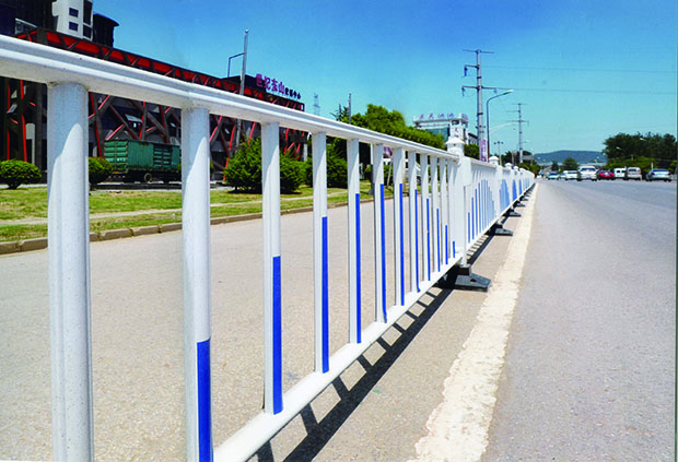 低于市場價的鋅鋼道路護欄能買嗎