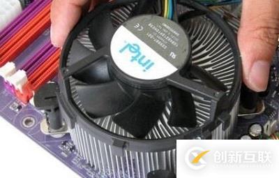 電腦CPU風(fēng)扇怎么安裝